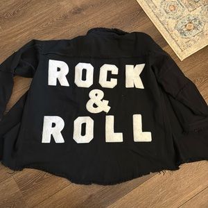 Rock and roll shacket
